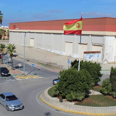 Pension Hidalgo 2 Utrera Bagian luar foto