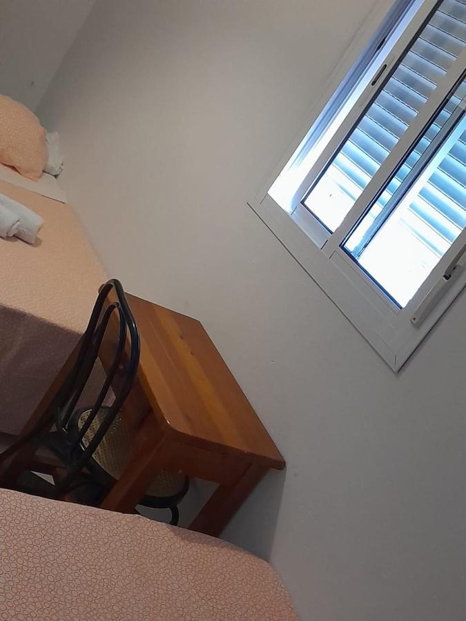 Pension Hidalgo 2 Utrera Bagian luar foto