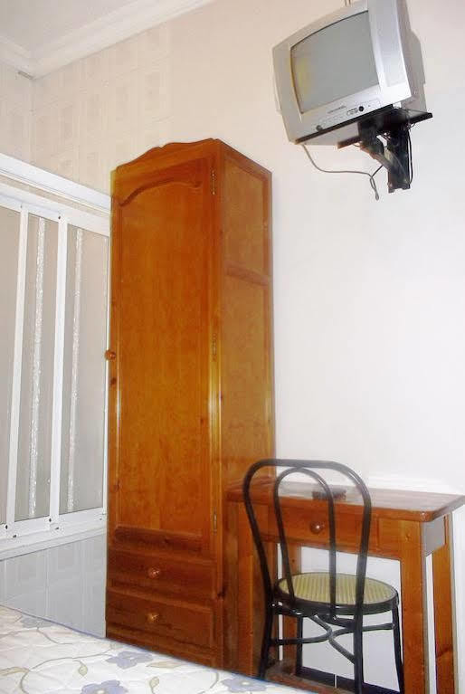 Pension Hidalgo 2 Utrera Bagian luar foto